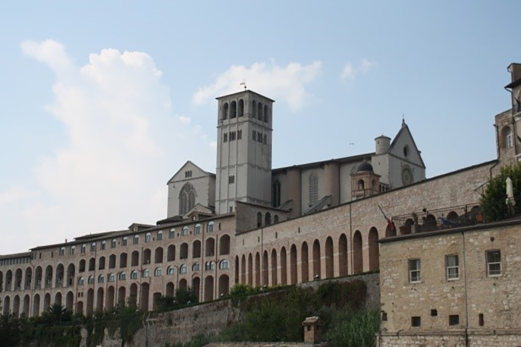 Assisi's monastery next to the basilica